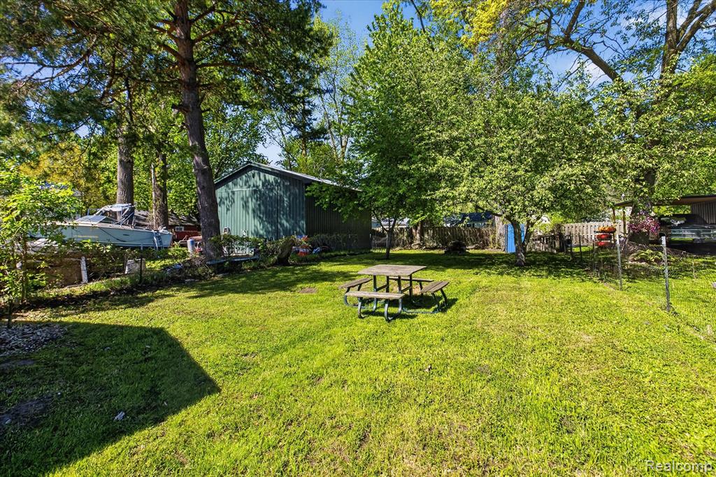 986 Pine Road, Bay City, MI 48706 — Photo 34