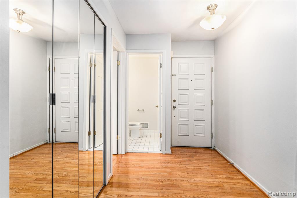 1090 Greenhills Drive, Ann Arbor, MI 48105 — Photo 13