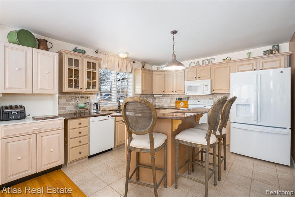 10235 Park Drive, Goodrich Vlg, MI — Photo 14