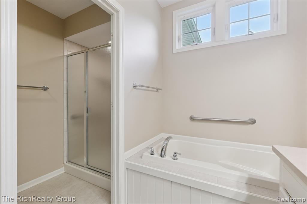 4172 Hamlet Cove, 14, Bath, MI 48808 — Photo 15