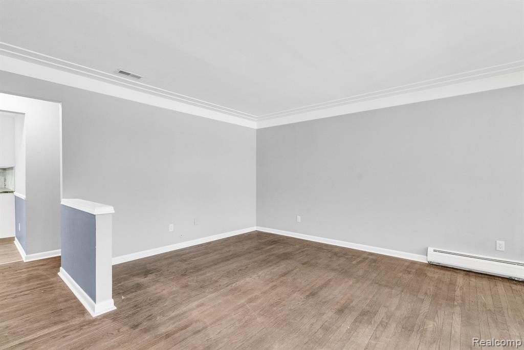 640 Cumberland Street, Mount Clemens, MI 48043 — Photo 8