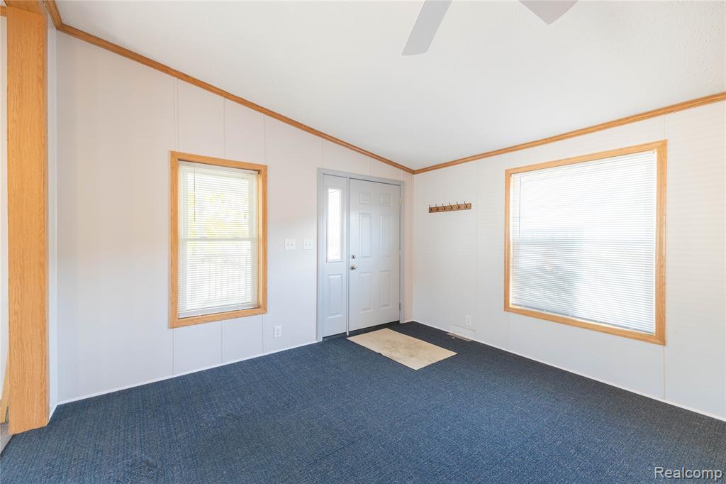11160 Chestnut Run Court, South Lyon, MI 48178 — Photo 4