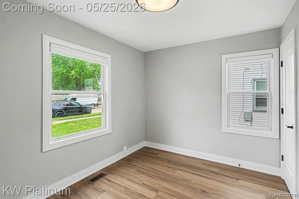 19070 Melvin Street, Roseville, MI 48066 — Photo 13