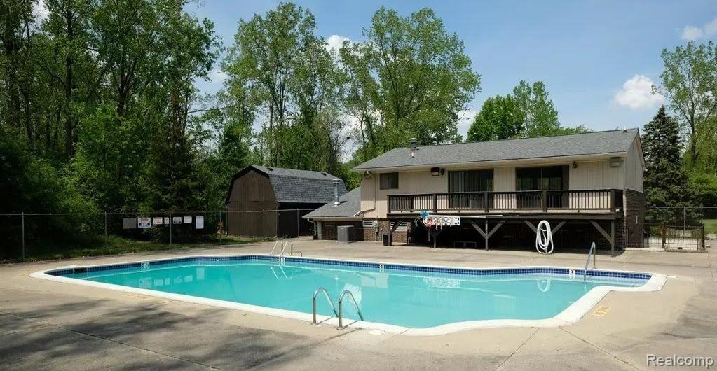 8387 LAKEVIEW Court, Ypsilanti, MI 48198 — Photo 33