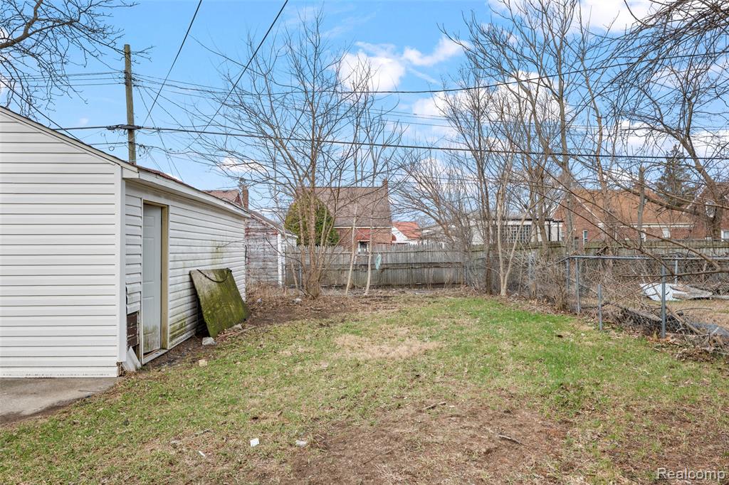 18239 Saint Marys Street, Detroit, MI 48235 — Photo 5