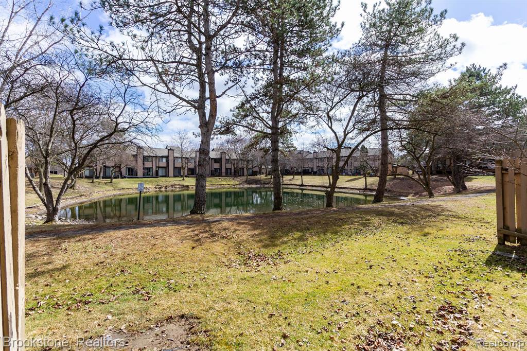 5215 RICHARD Run, West Bloomfield, MI — Photo 39