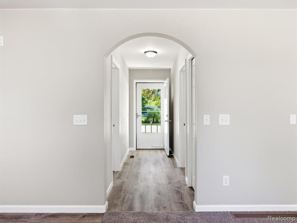 2482 Range Road, Port Huron, MI 48060 — Photo 9