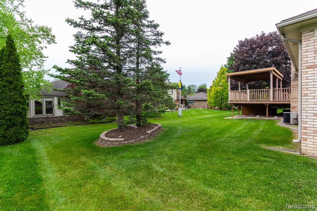 53395 Andrew Circle, New Baltimore, MI 48047 — Photo 34