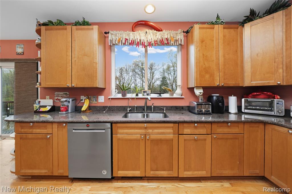 13445 Millie Court, Holly, MI 48442 — Photo 21