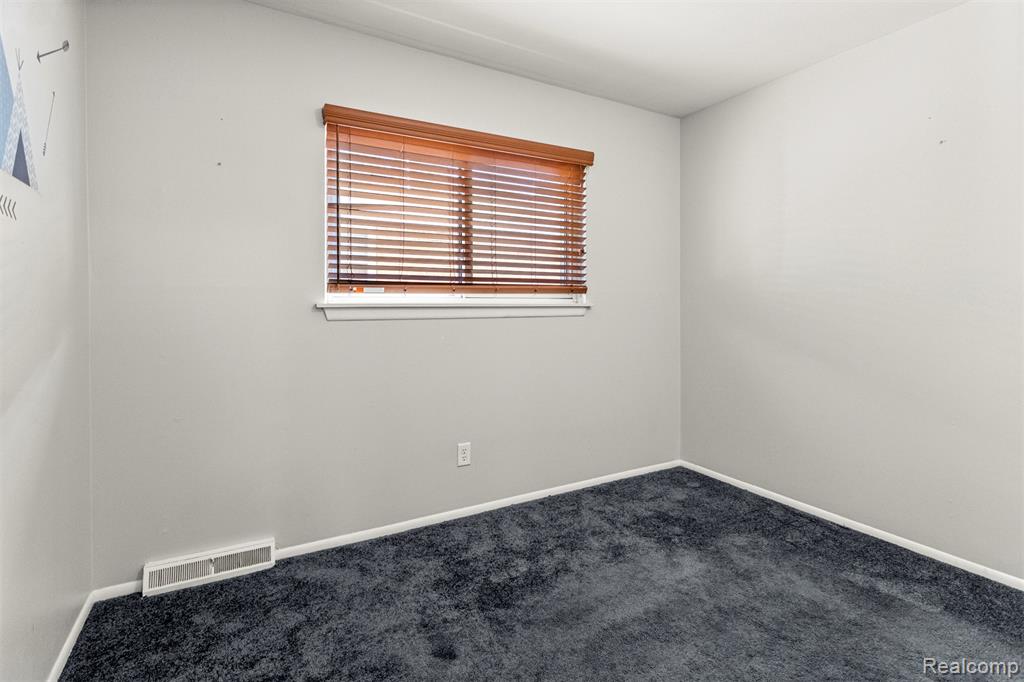 6547 Colonial Street, Dearborn Heights, MI 48127 — Photo 27