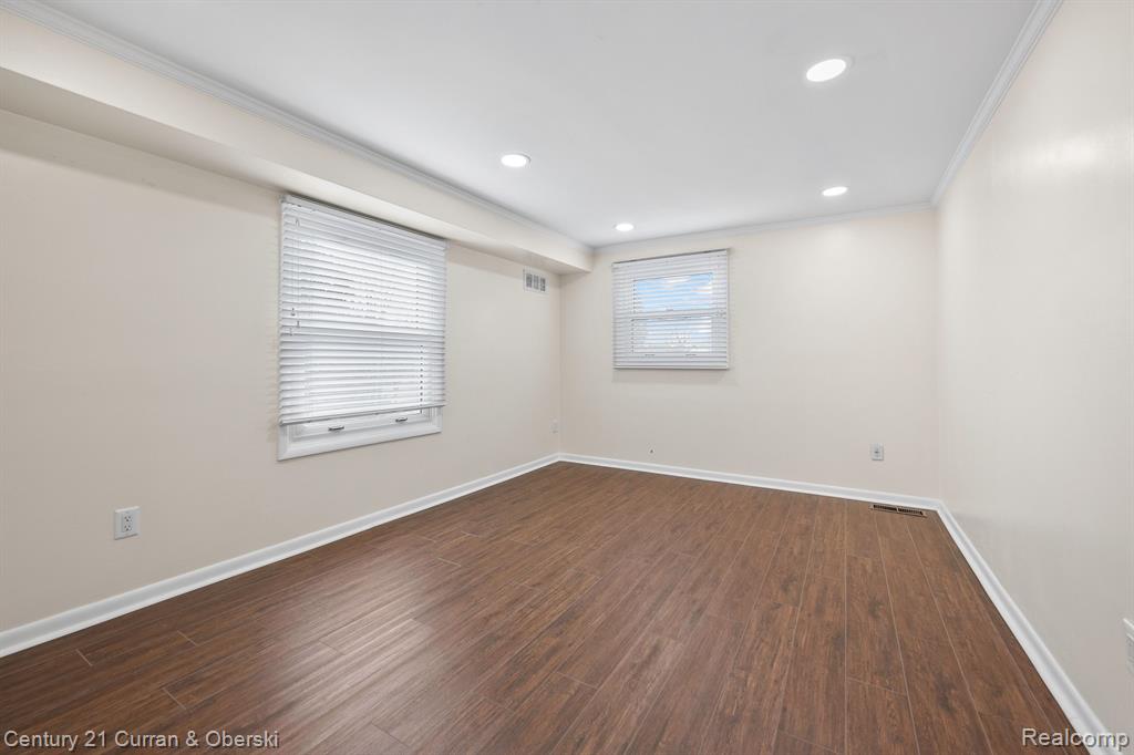 42185 BAINTREE Circle, Northville, MI 48168 — Photo 25
