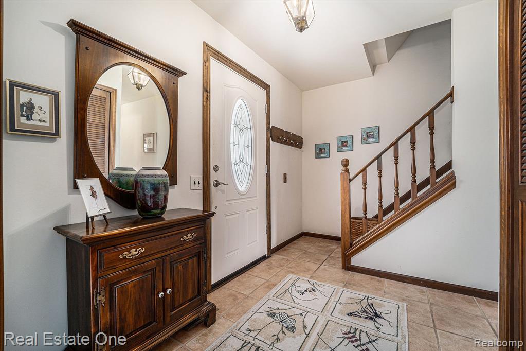 5367 LANGLEWOOD Drive, West Bloomfield, MI — Photo 5