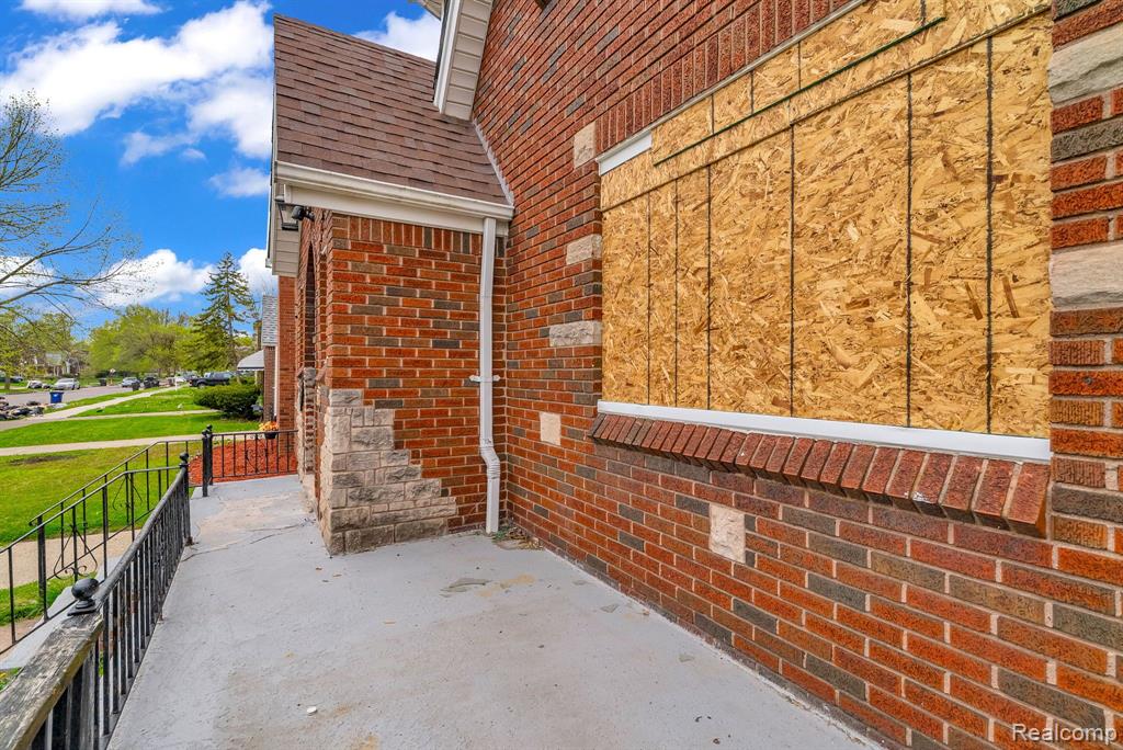 9935 BALFOUR Road, Detroit, MI 48224 — Photo 5