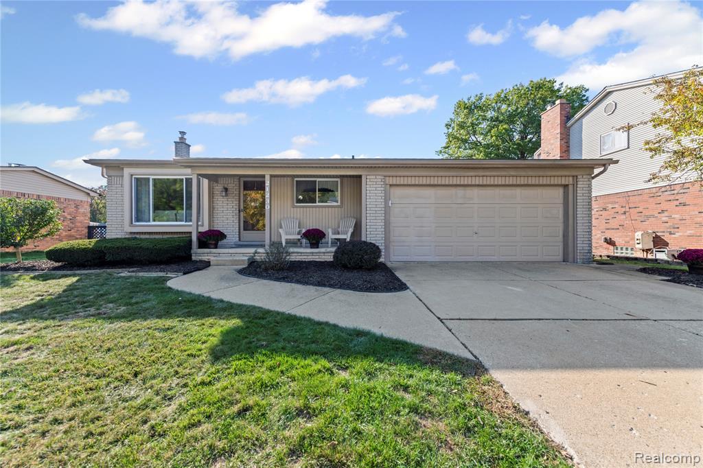 21230 Mayfair Street, Woodhaven, MI 48183 — Photo 2