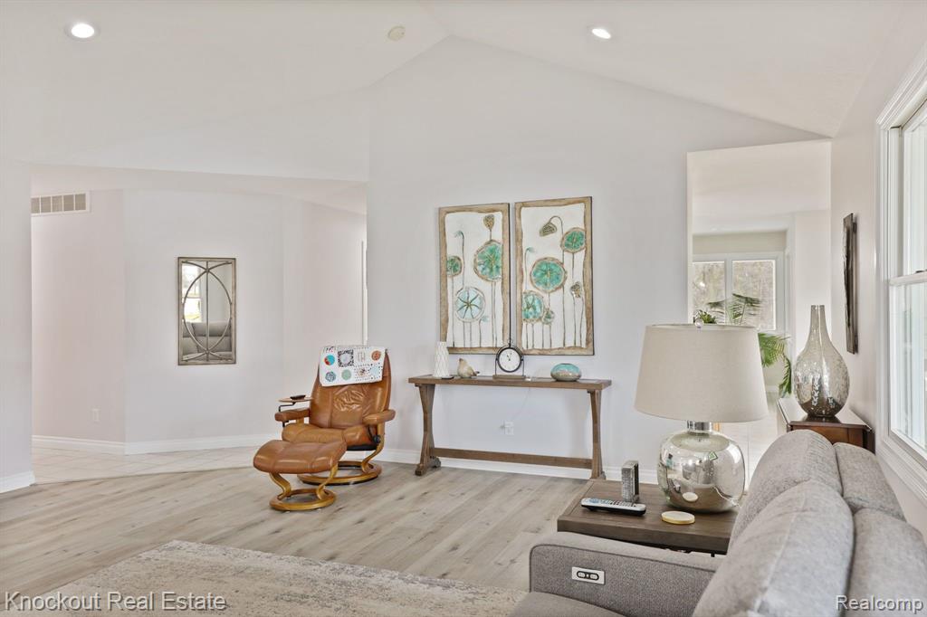 7578 Waters Edge Drive, Vassar, MI 48768 — Photo 15