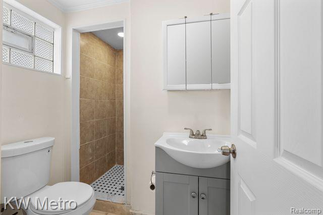 8135 REPUBLIC Avenue, Warren, MI 48089 — Photo 30