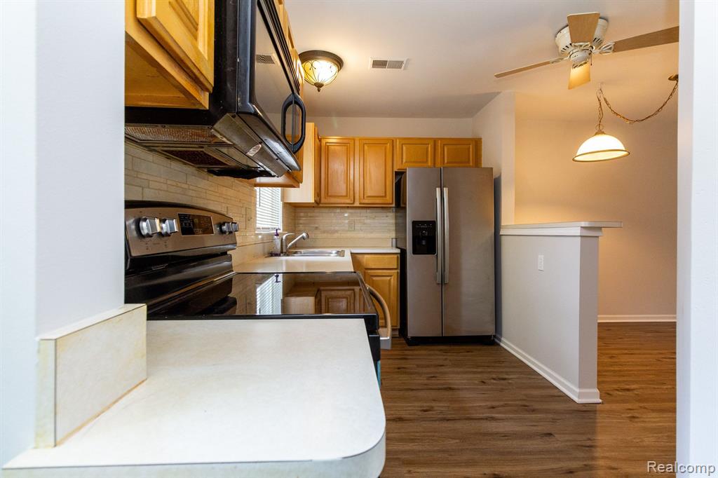 23278 Stromp Court, Trenton, MI 48183 — Photo 12