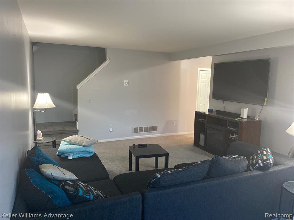 16311 TERRACE VILLAGE Drive, Taylor, MI 48180 — Photo 4