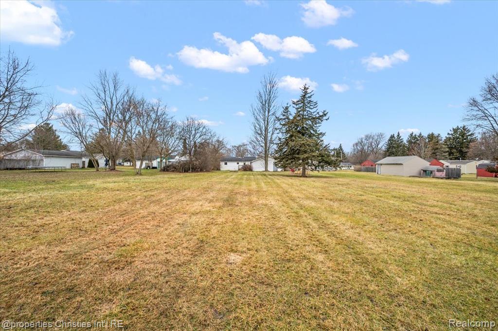 7387 Lawrence Street, Grand Blanc, MI 48439 — Photo 34