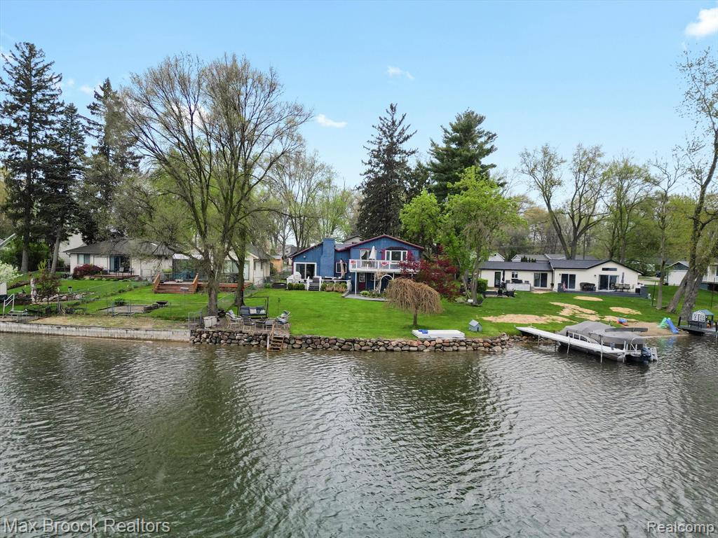 9431 MANDON Road, White Lake, MI — Photo 4