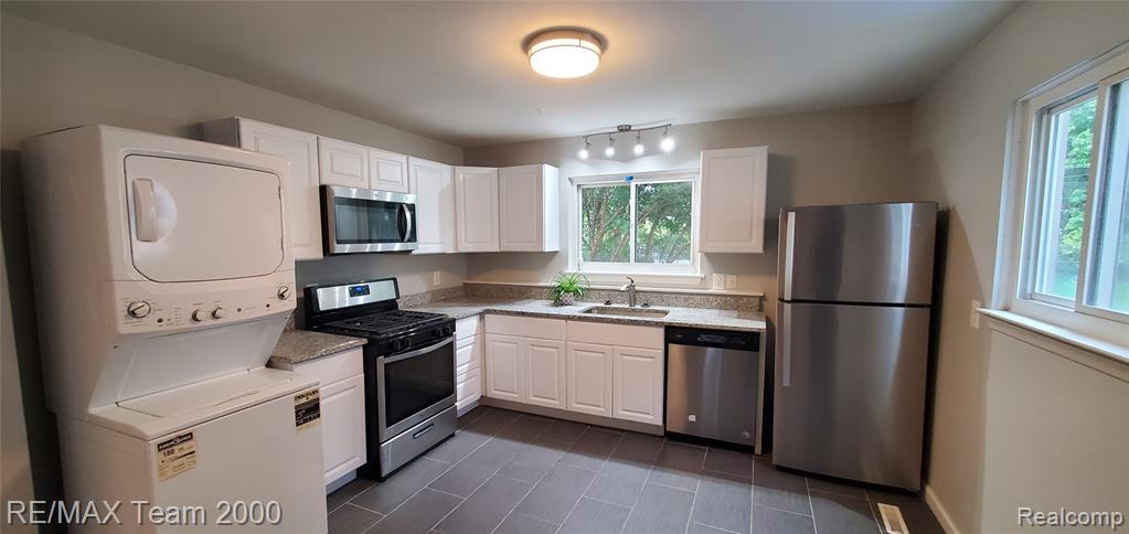 4911 Jackson Street, Dearborn Heights, MI 48125 — Photo 5