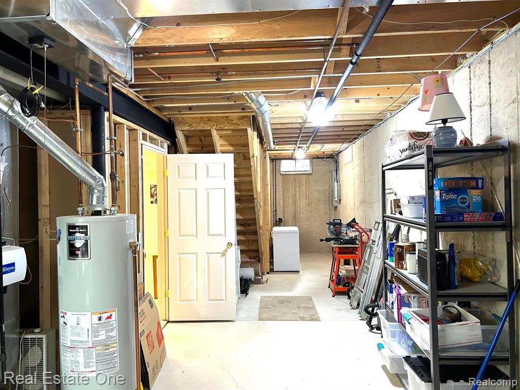 40832 LENOX PARK Drive, Novi, MI 48377 — Photo 23