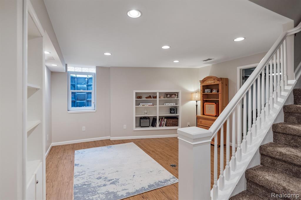 821 BEECH Court, Plymouth, MI 48170 — Photo 37