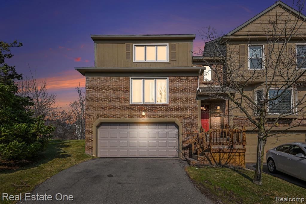 4222 Breckenridge Drive, West Bloomfield, MI — front exterior