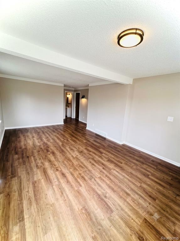 557 WHITE Avenue, Lincoln Park, MI 48146 — Photo 12