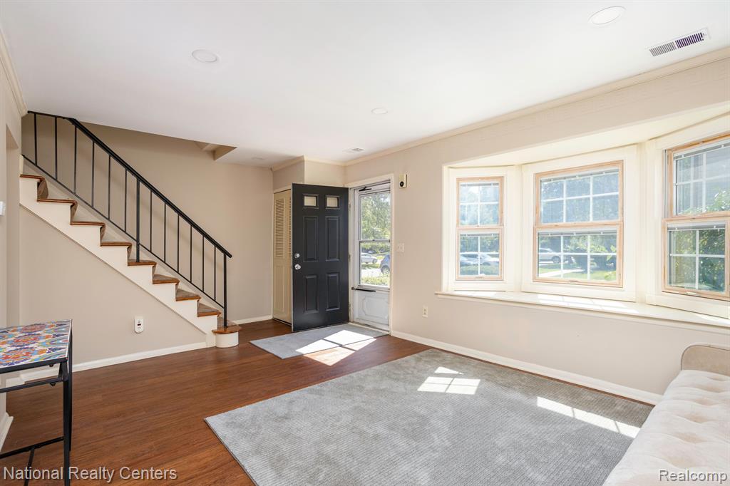 19487 EDDINGTON Pl, Northville, MI 48167 — Photo 3