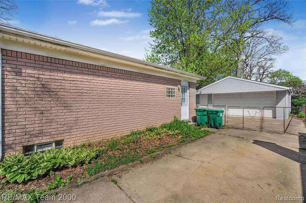33622 Bock Street, Garden City, MI — Photo 34