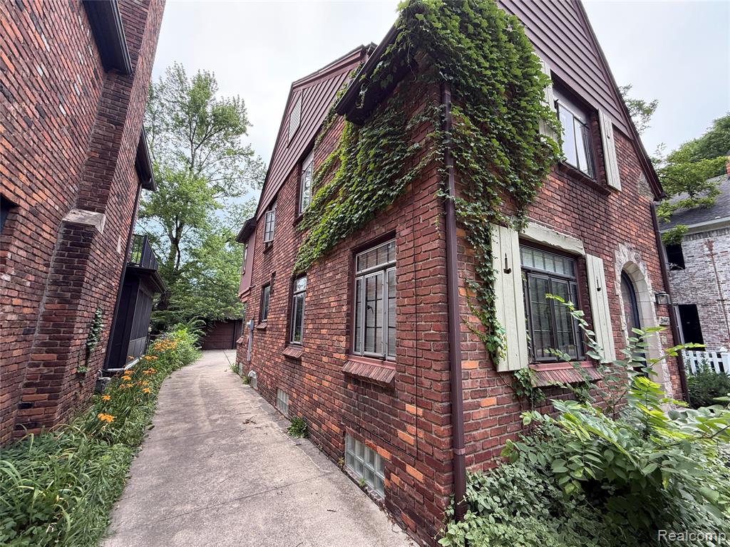20445 Briarcliff Road, Detroit, MI 48221 — Photo 2