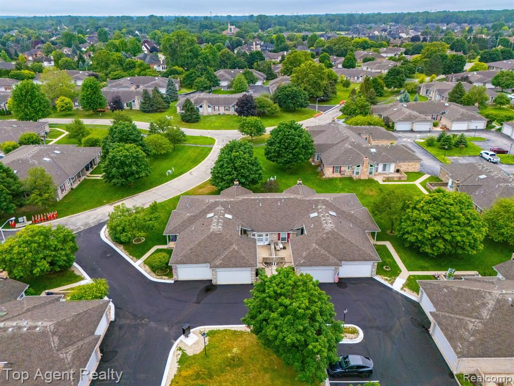 48659 Sundance Court, Utica, MI 48315 — Photo 43