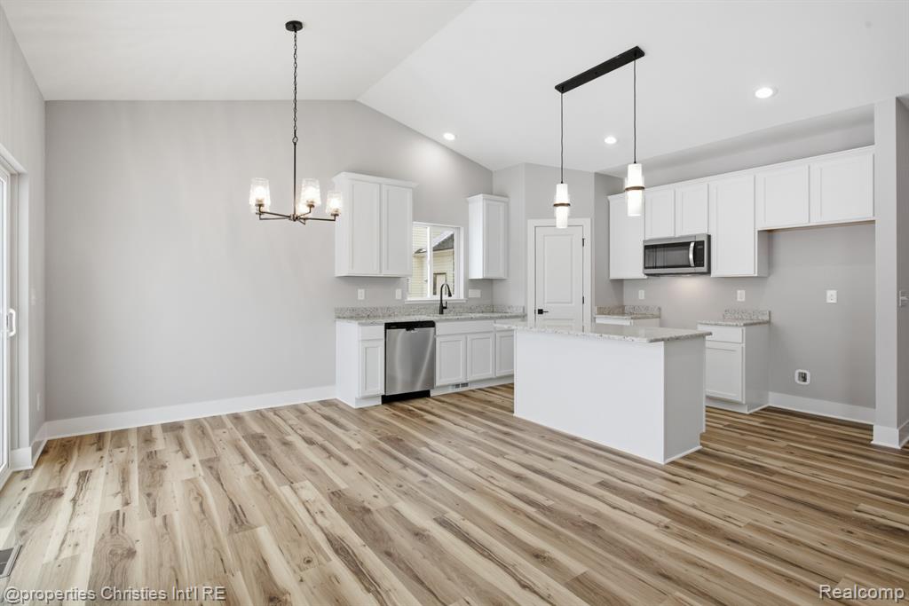 23150 Waterview Drive, New Boston, MI 48164 — Photo 15