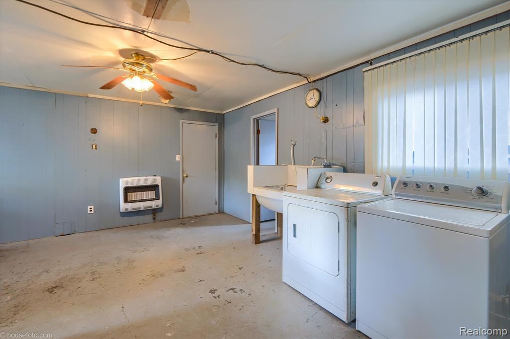 7036 Clabuesch Street, Pigeon Vlg, MI — Photo 28
