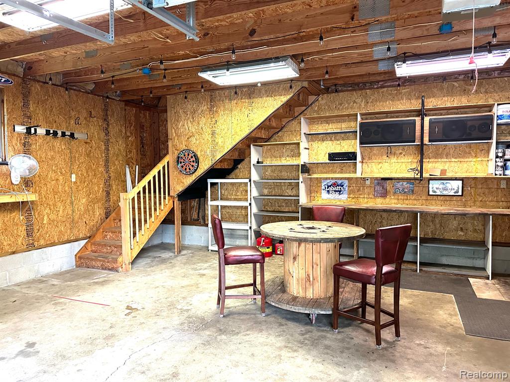 617 N LINCOLN Street, Durand, MI 48429 — Photo 39