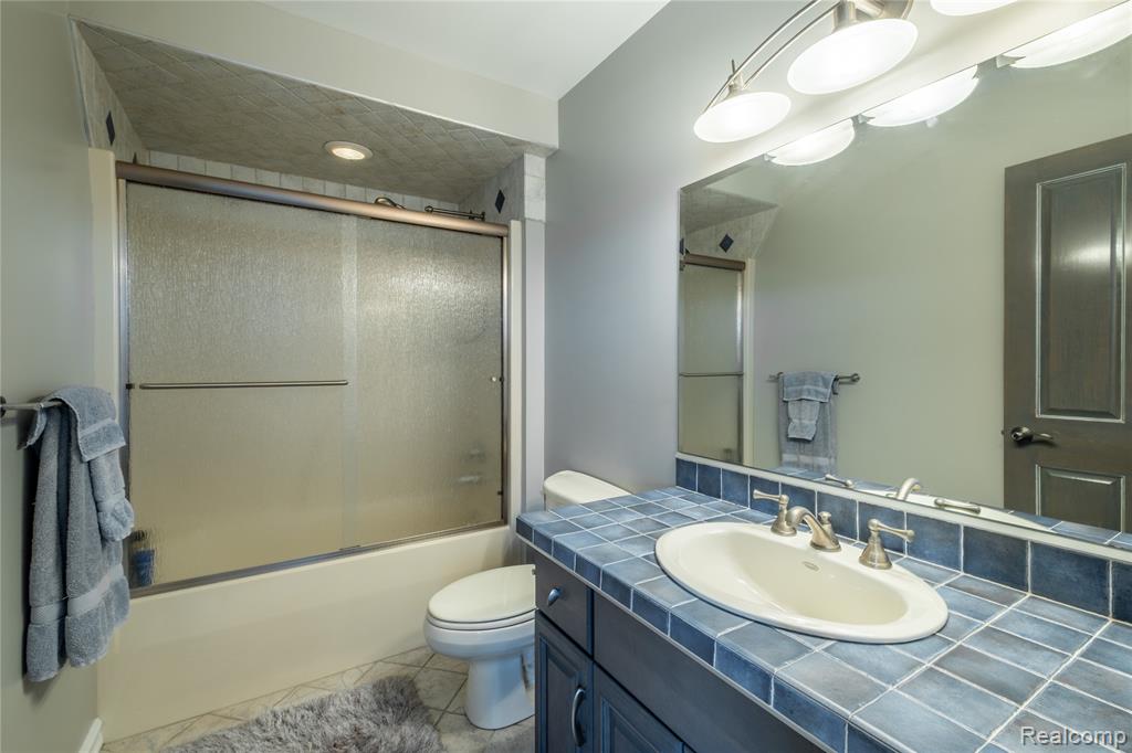 2350 Crane Road, Fenton, MI 48430 — Photo 32