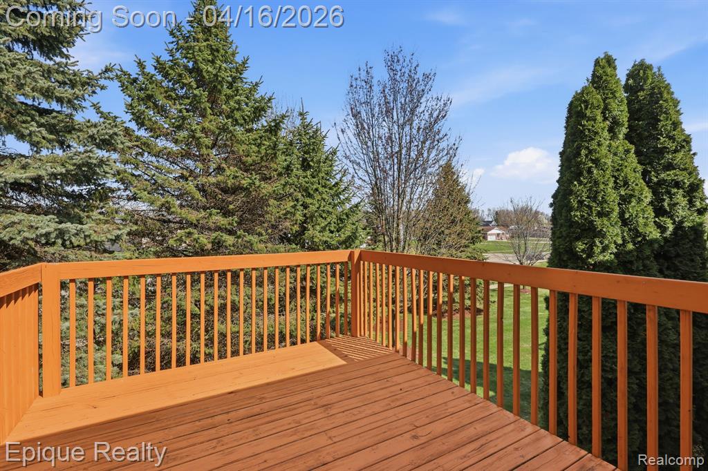 26625 Kirkway Circle, Woodhaven, MI 48183 — Photo 23