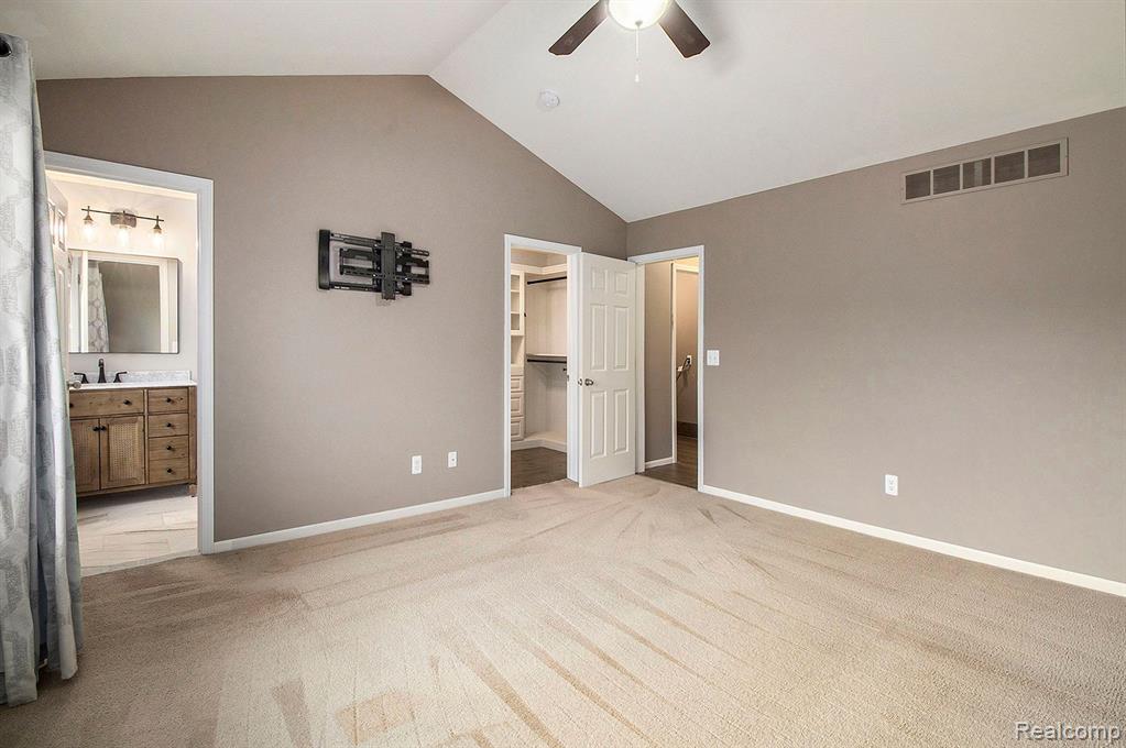 53142 CELTIC Drive, Shelby Twp, MI 48315 — Photo 15