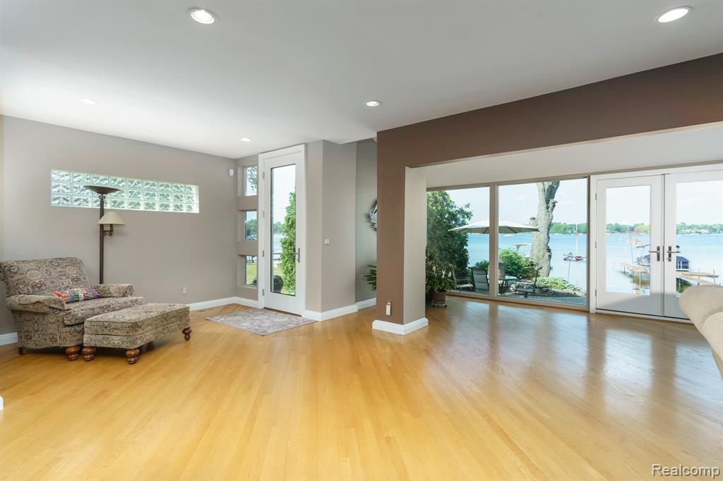 775 Lyle Drive, Waterford, MI 48327 — Photo 22