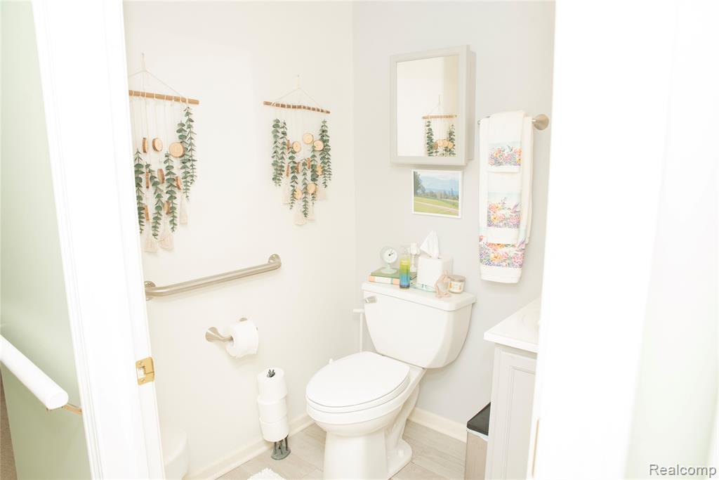 22073 Fairlane Boulevard, Woodhaven, MI 48183 — Photo 24