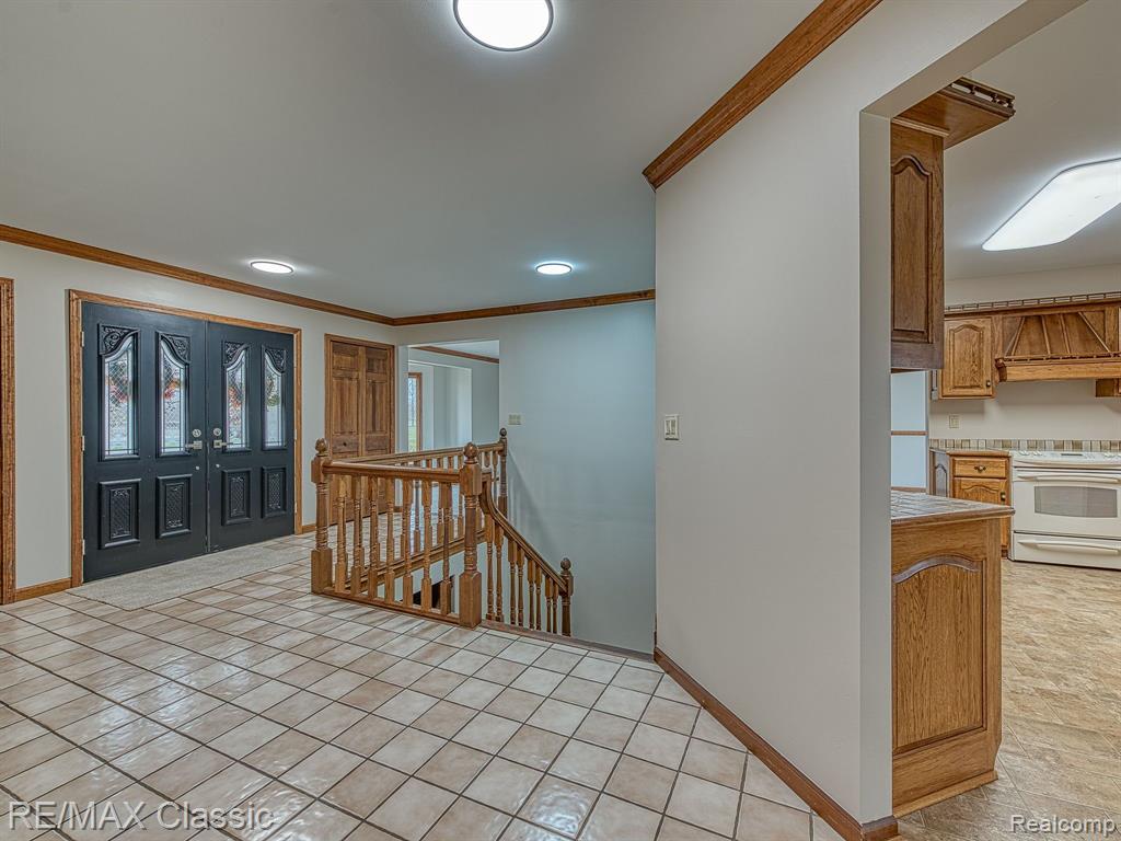 9415 N TERRITORIAL Road, Plymouth, MI 48170 — Photo 6