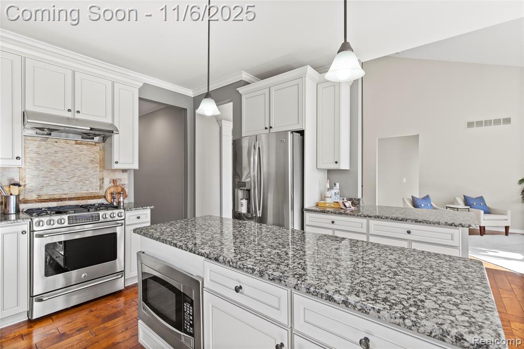 7458 Augusta Drive, 824, Washington, MI — Photo 10
