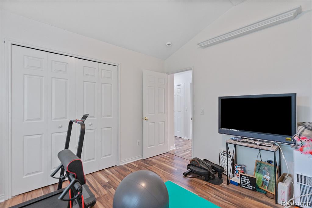39650 Macomber Street, Harrison Township, MI — Photo 30