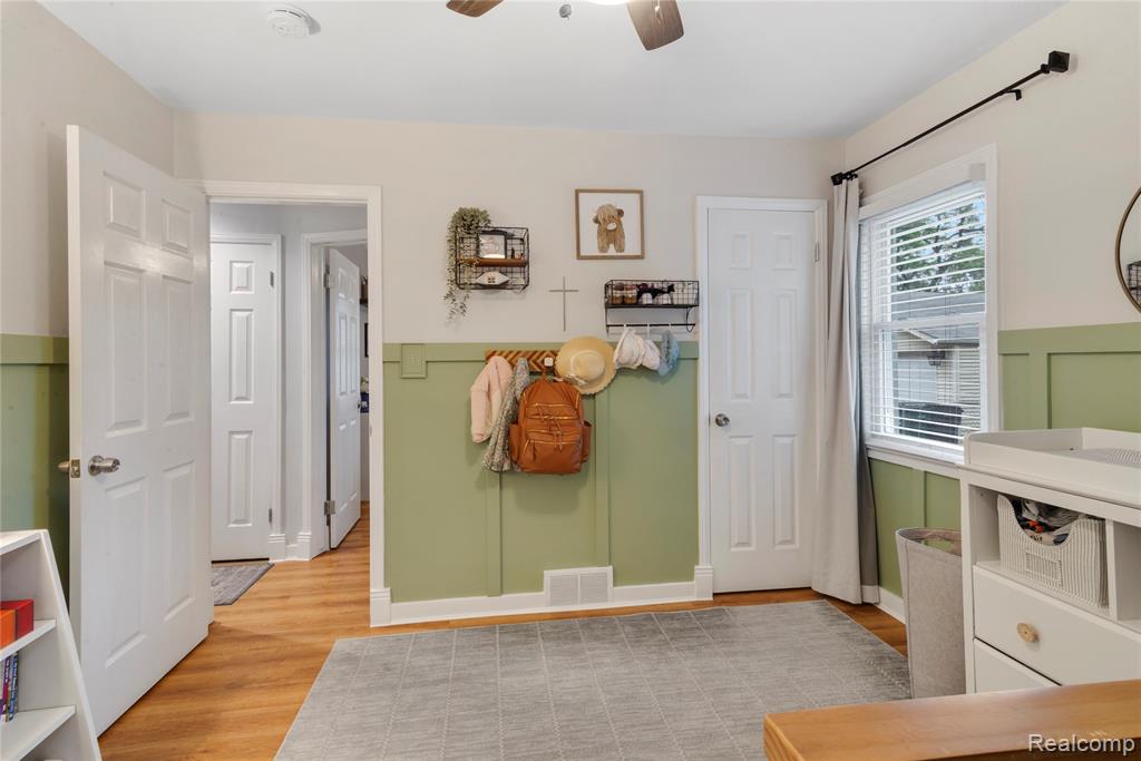 606 N Dorchester Avenue, Royal Oak, MI 48067 — Photo 12