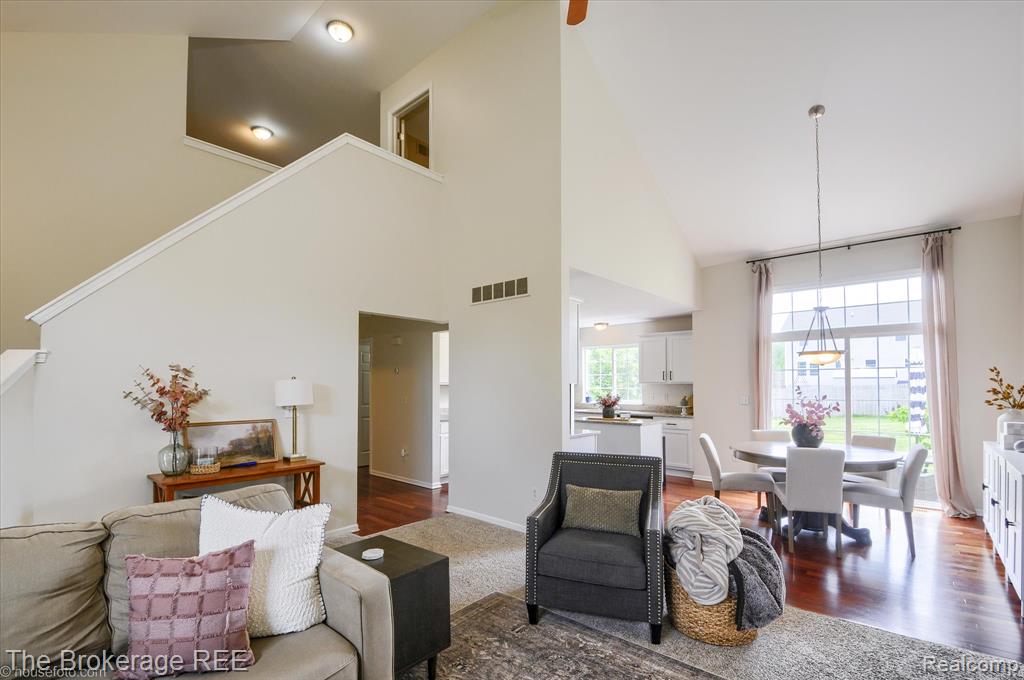 4422 JORDAN Drive, Grand Blanc, MI 48439 — Photo 5