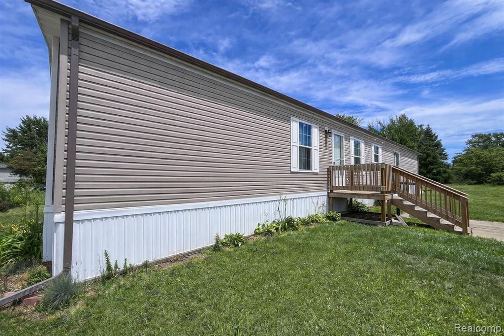 321 PRAIRIE Circle, Carleton, MI 48117 — Photo 20