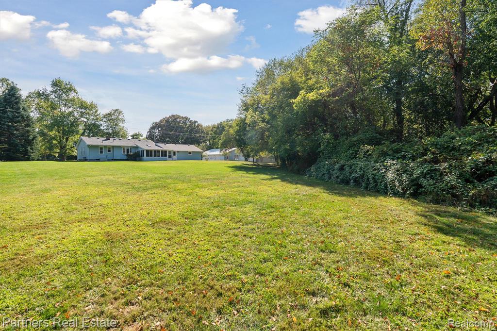 6505 Strawberry Lake Road, Hamburg, MI — Photo 62