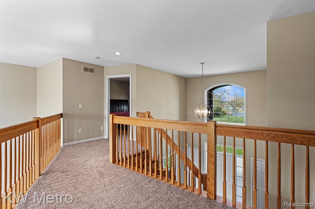 9025 HURON BLUFFS Drive, White Lake, MI — Photo 25