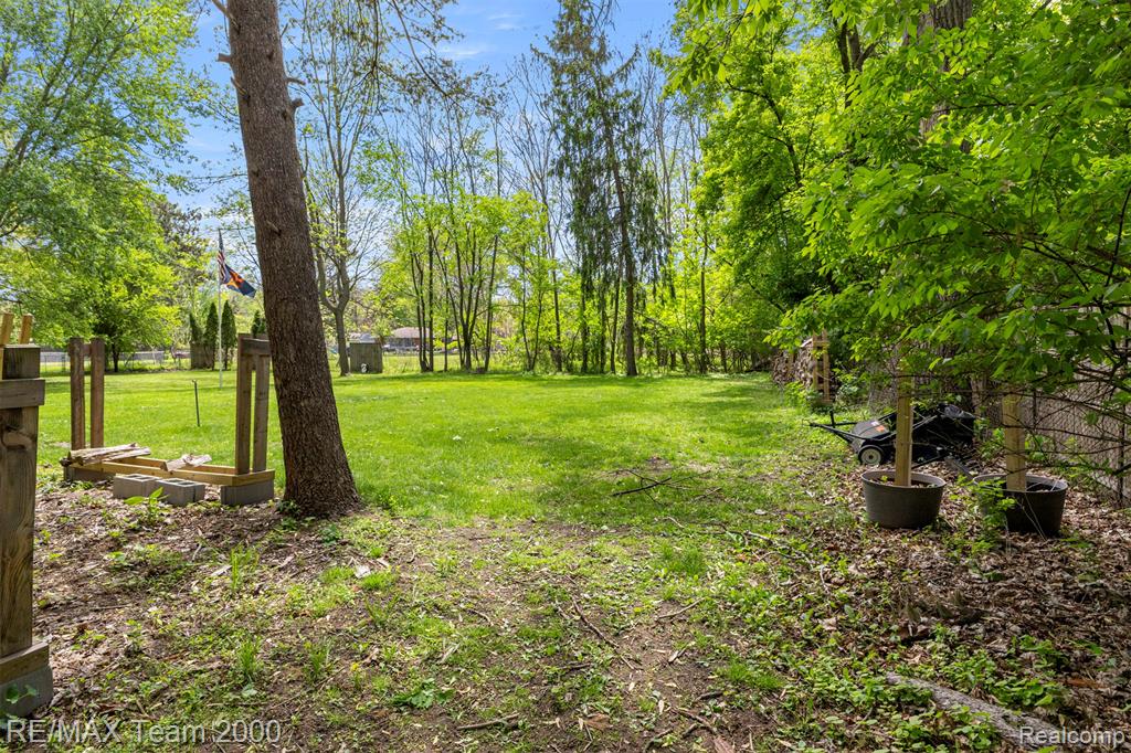 27143 Westland Road, Redford, MI 48240 — Photo 36